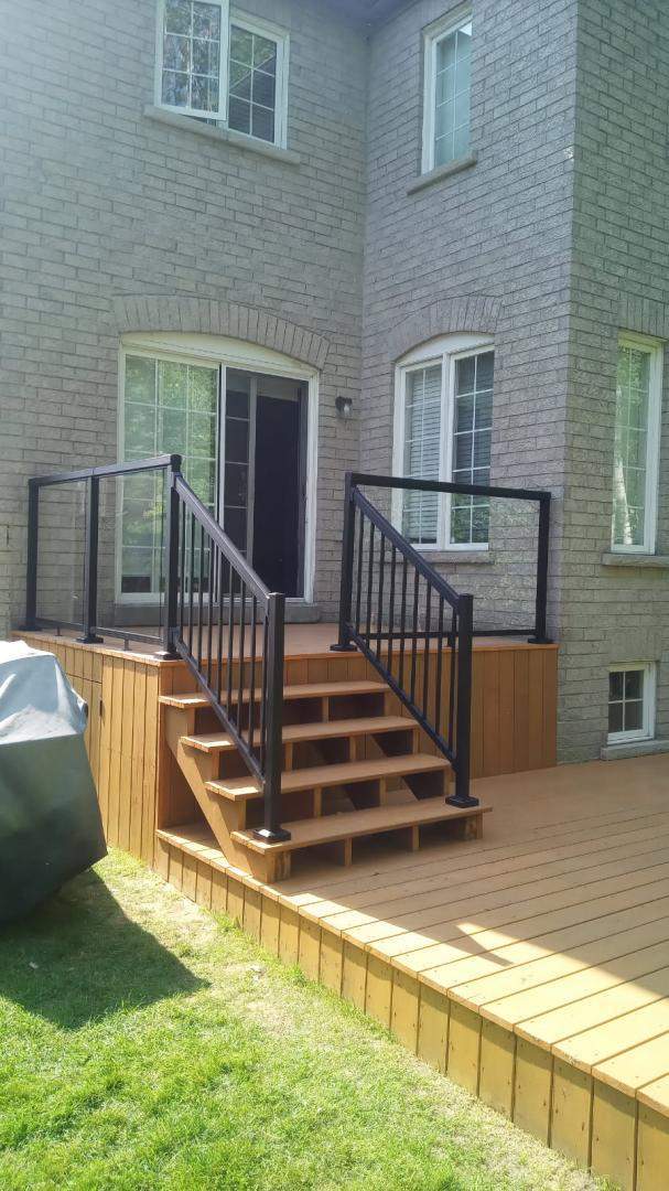 Well-maintained outdoor landscaping Oshawa