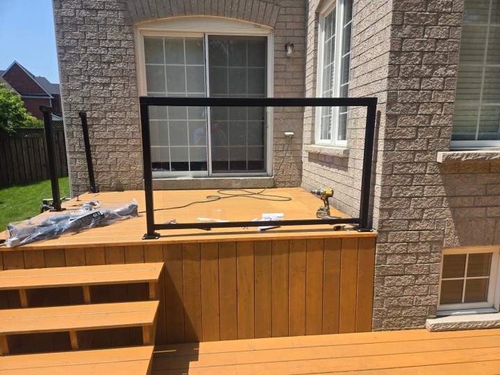 Installation of a terrace railing Oshawa