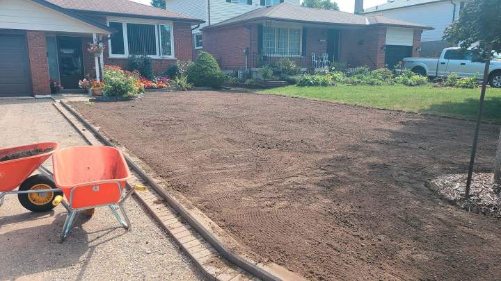 Lawn Maintenance Oshawa