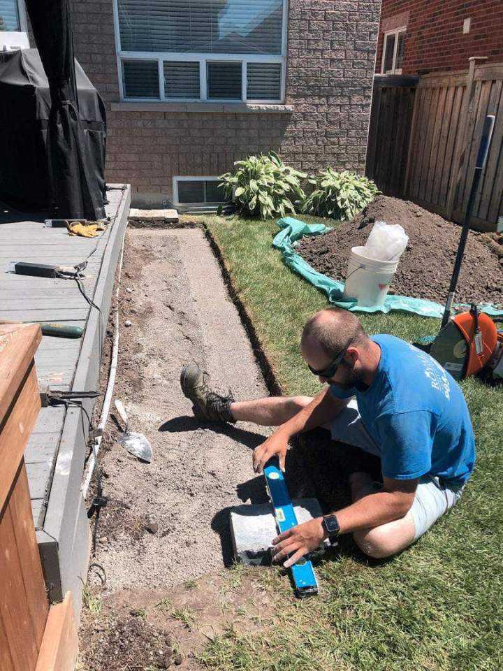 Building a flower bed Oshawa